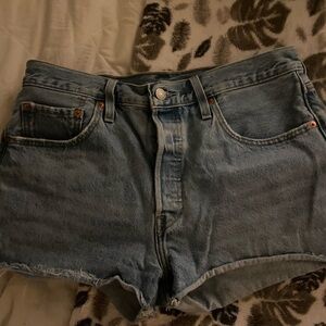 Levi denim shorts 501 size 8 /29